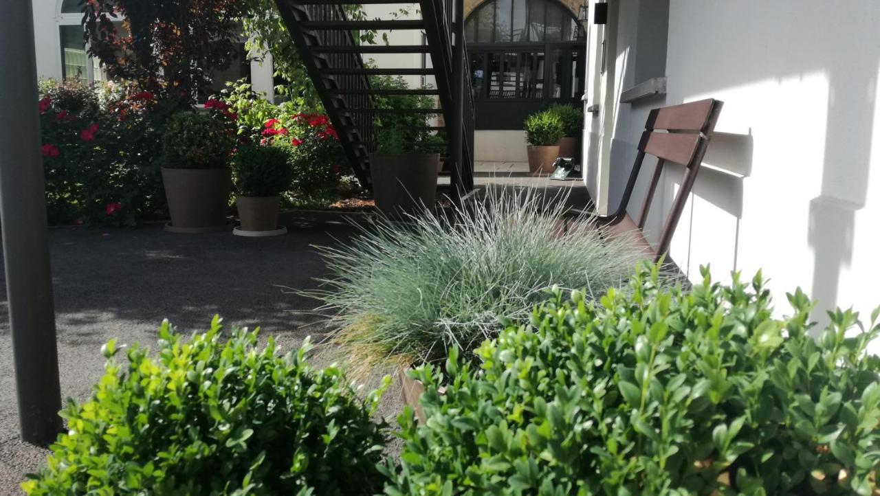 Hotel Jardin Le Pasteur شالو أو شُمْبانيِ المظهر الخارجي الصورة