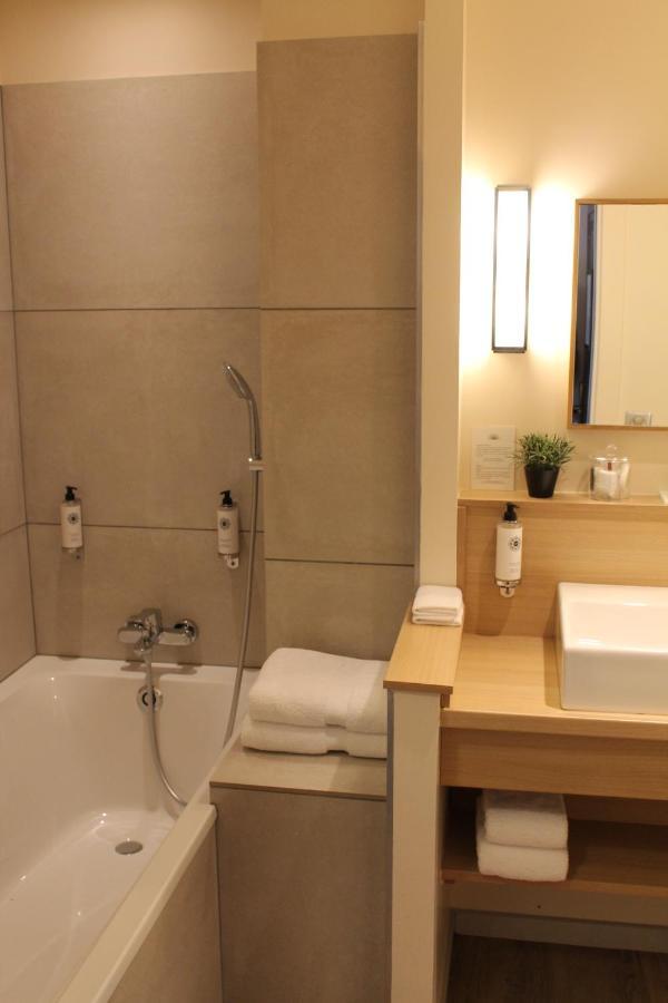 Hotel Jardin Le Pasteur شالو أو شُمْبانيِ المظهر الخارجي الصورة